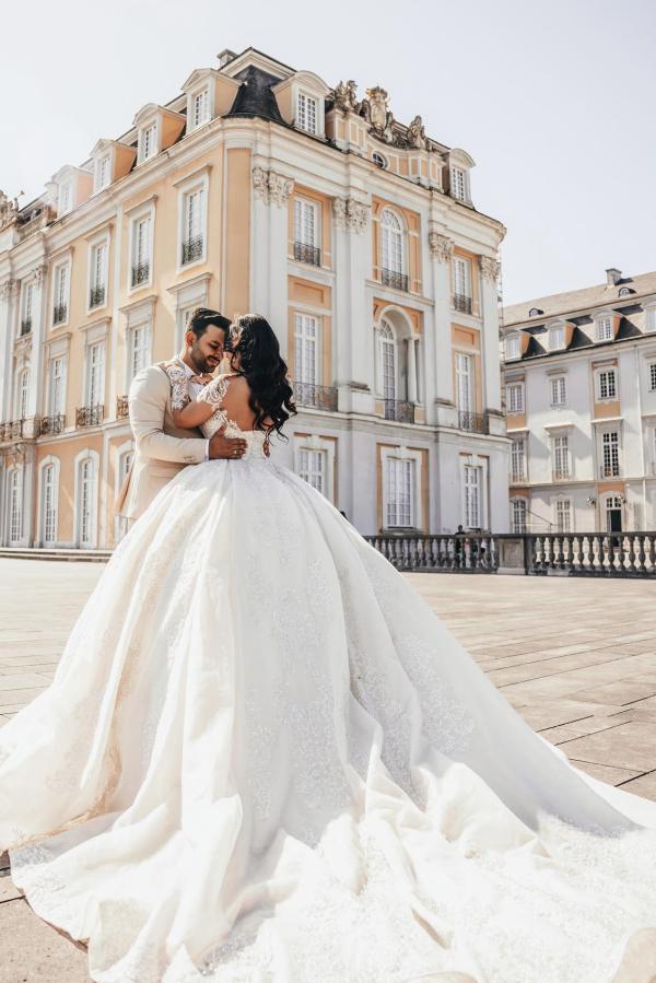 Prinzessin Hochzeitskleid mit Spitze | Brautkleider mit Ärmel