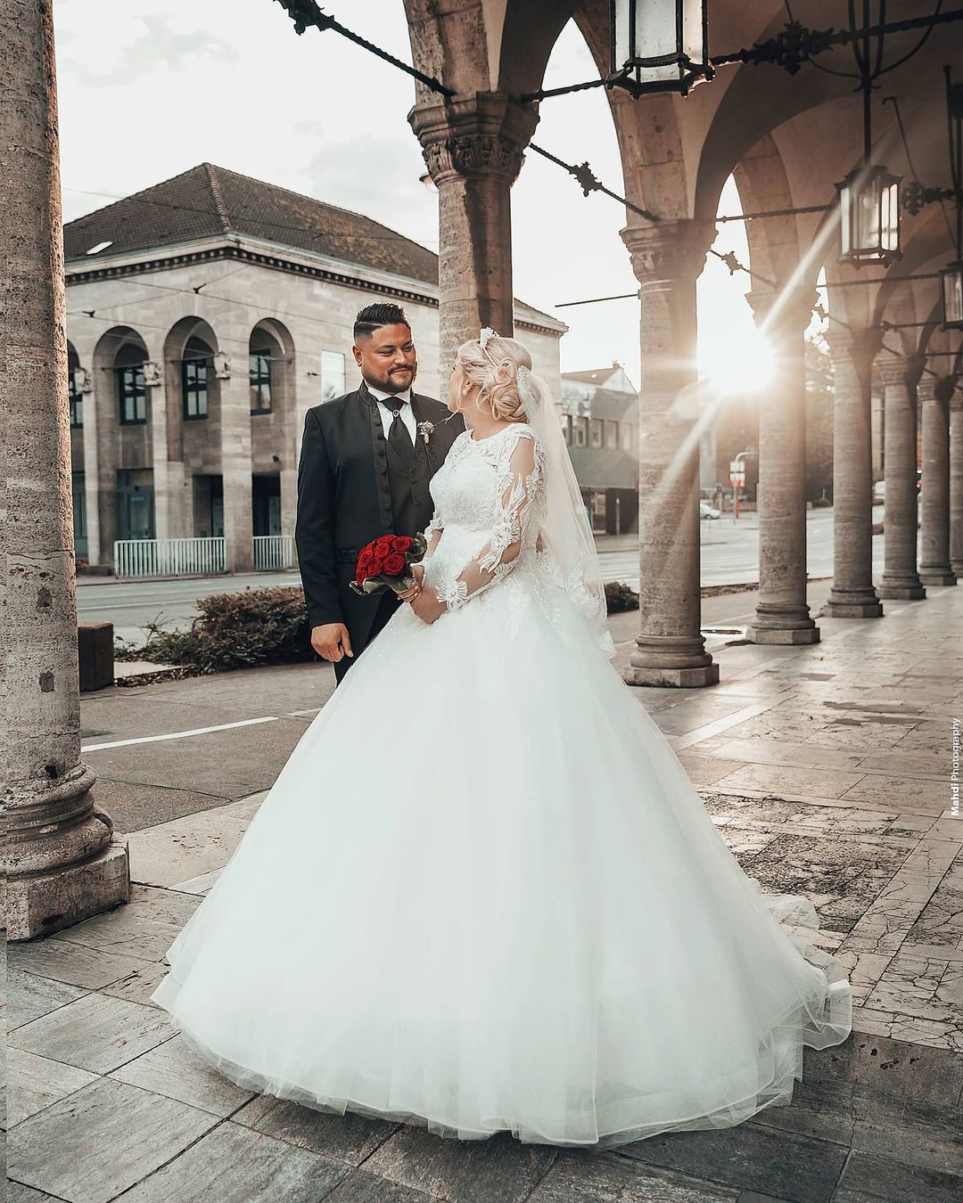 Prinzessin Brautkleider mit Ärmel | Hochzeitskleider Online Kaufen