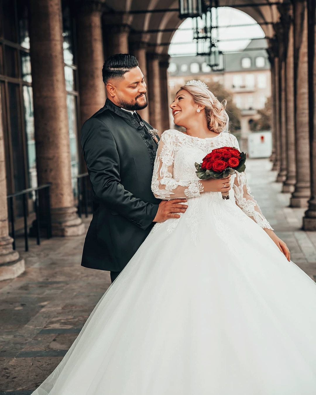 Prinzessin Brautkleider mit Ärmel | Hochzeitskleider Online Kaufen