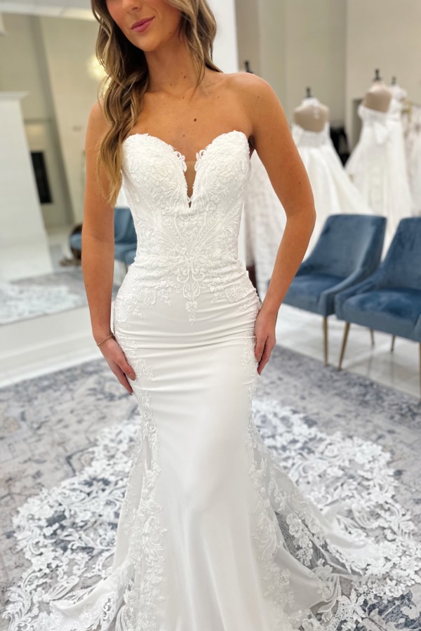 Elegante Brautkleider Meerjungfrau Stil Mit Spitze Hochzeitskleider Online
