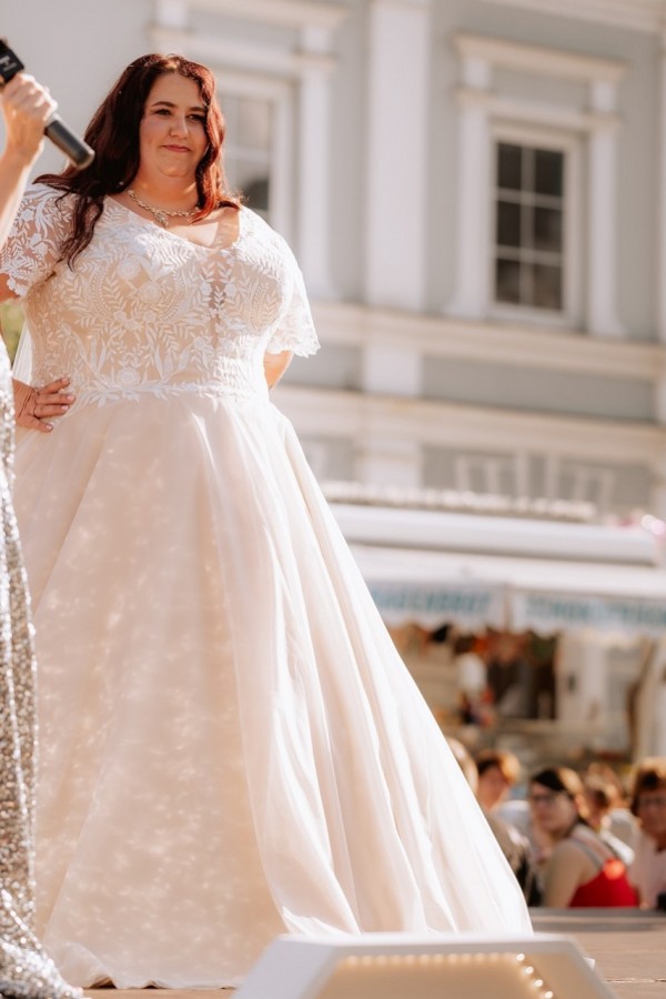 Champagner Hochzeitskleider A Linie Mit Spitze Brautkleider Große Größe-babyonlinedressde