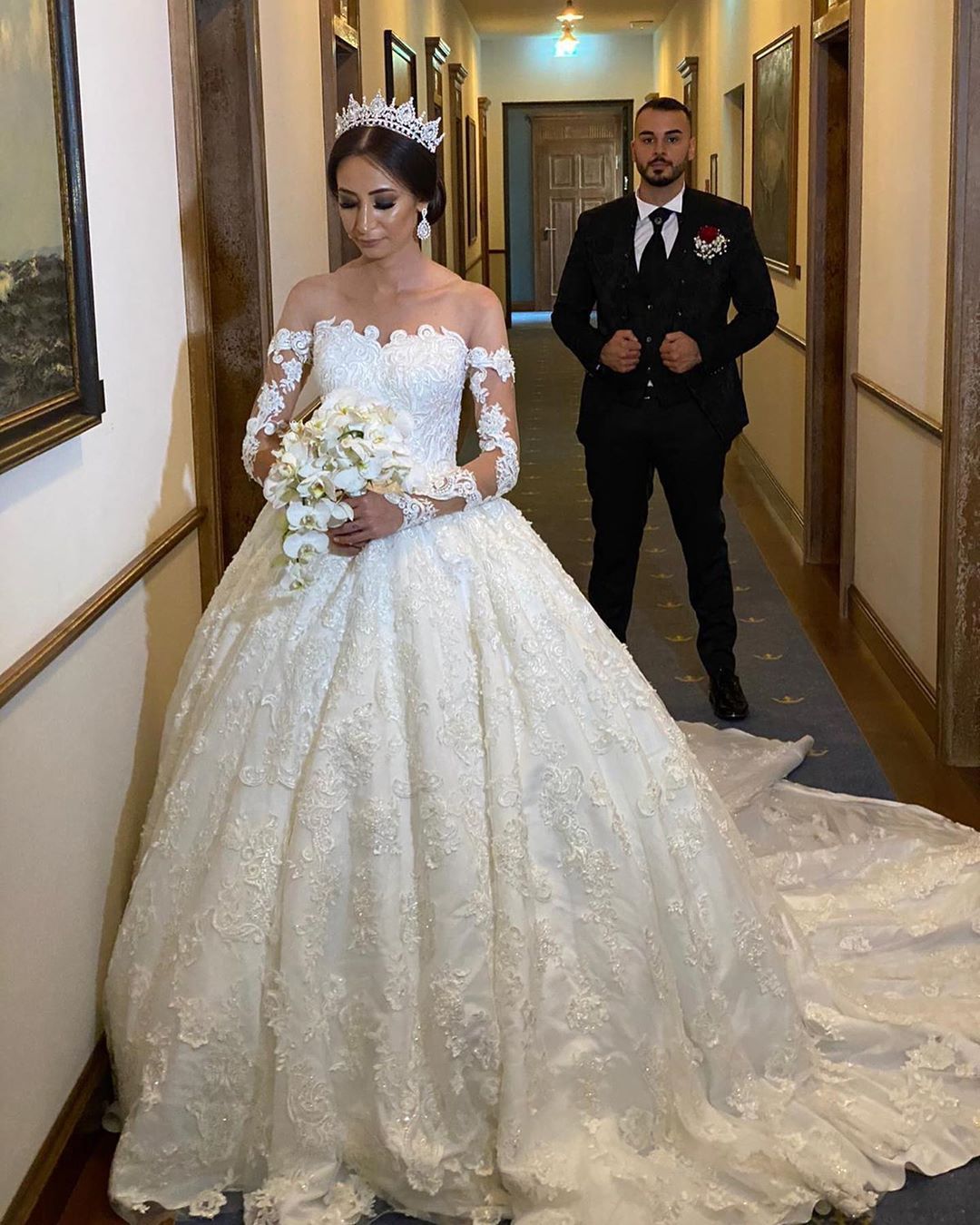 Extravagante Brautkleid Mit Ärmel | Prinzessin Hochzeitskleider mit Spitze