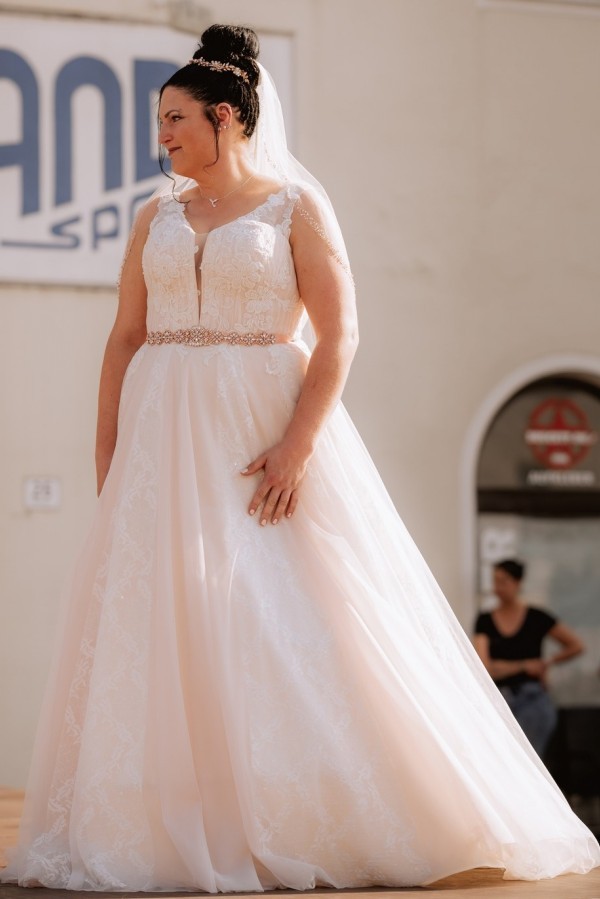 Sheer Hochzeitskleider Große Größe A Linie Brautkleider Spitze-babyonlinedressde