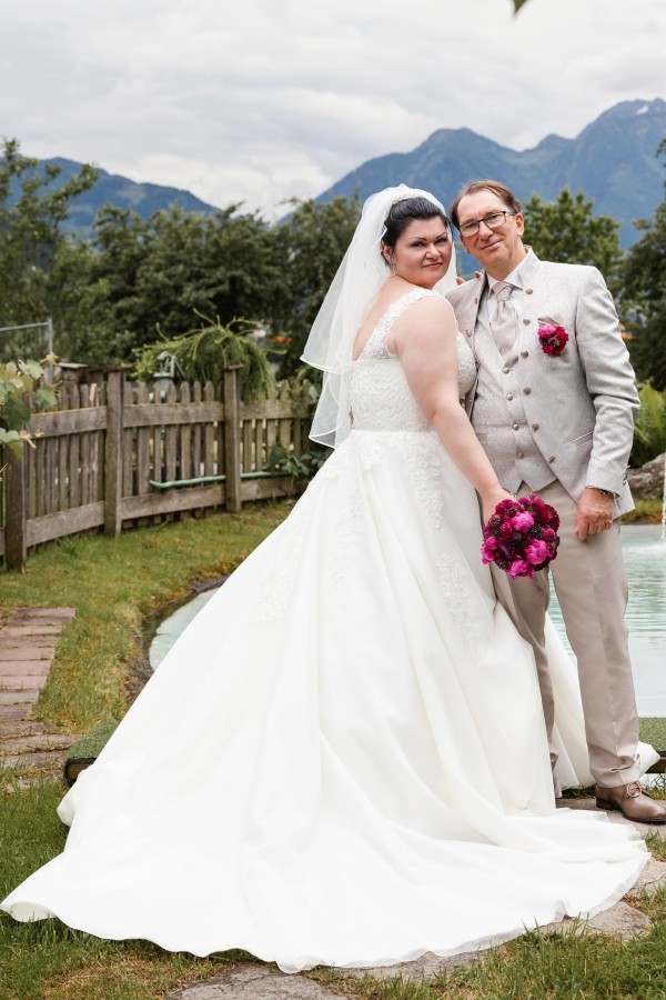 Ausgefallene Brautkleider Große Größe A Linie Hochzeitskleider mit Spitze-babyonlinedressde