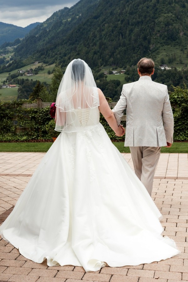 Ausgefallene Brautkleider Große Größe A Linie Hochzeitskleider mit Spitze-babyonlinedressde