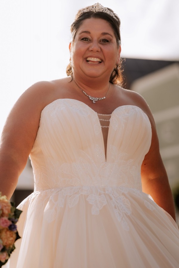 Ausgefallene Hochzeitskleider Große Größe A Linie Hochzeitskleider mit Spitze-babyonlinedressde