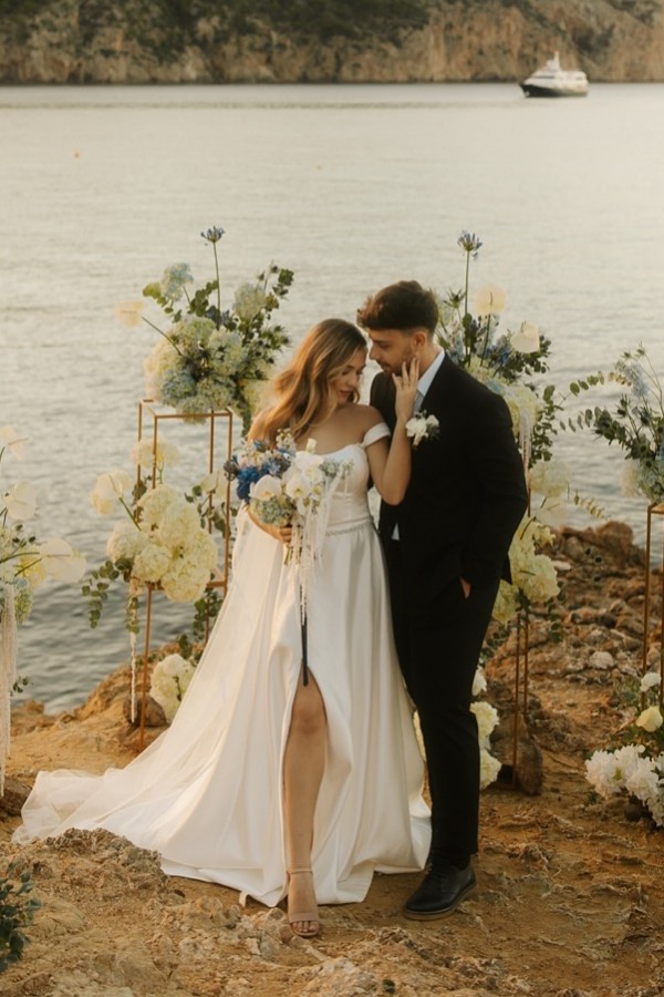 Schlichte Hochzeitskleider A Linie Satin Brautkleid Brautmoden Online