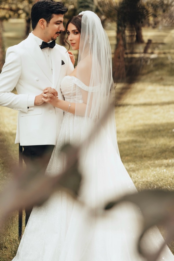 Wunderschöne Hochzeitskleider A Linie Spitze Brautkleider Günstig