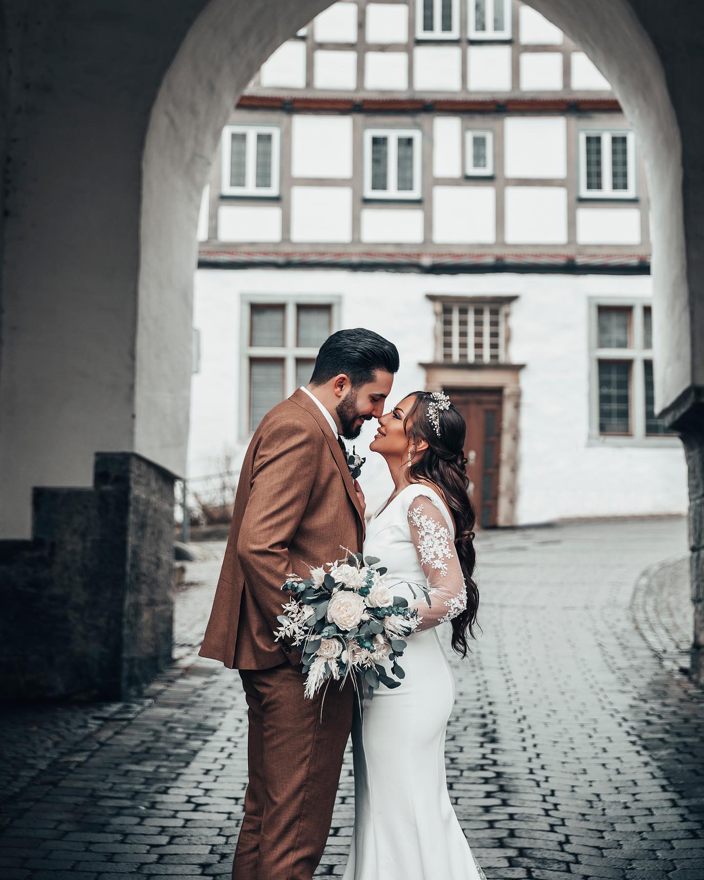 Schlichte Hochzeitskleider mit Ärmel | Meerjungfrau Brautkleider Spitze