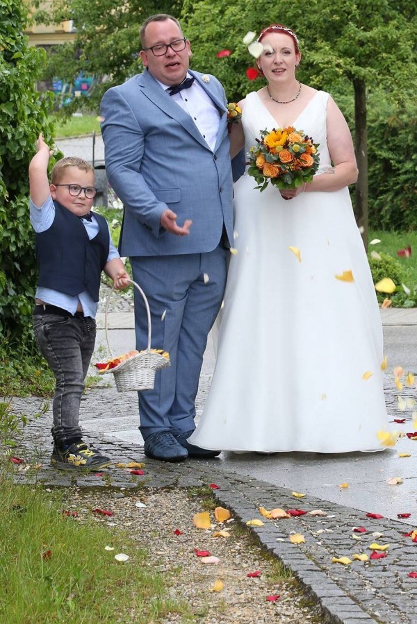 Schlichte Hochzeitskleider Große Größe Ausgefallene Brautkleider A Linie-babyonlinedressde