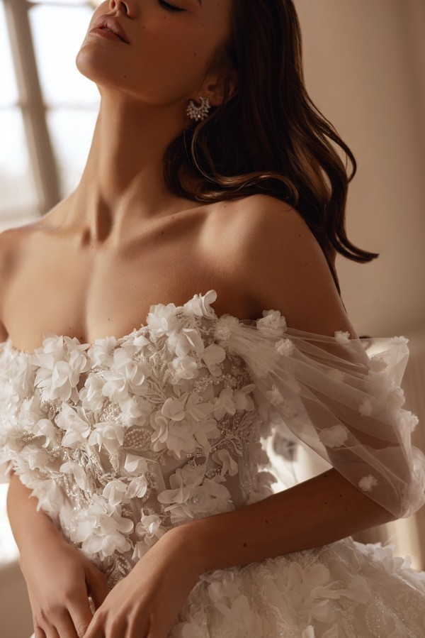 Schöne A Linie Hochzeitskleider Creme Brautkleider Glitzer mit Spitze