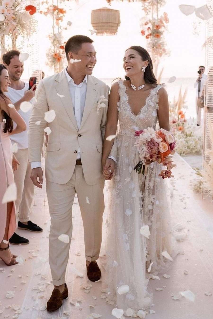 Boho Hochzeitskleider A Linie Spitze Brautkleider mit Glitzer-babyonlinedressde