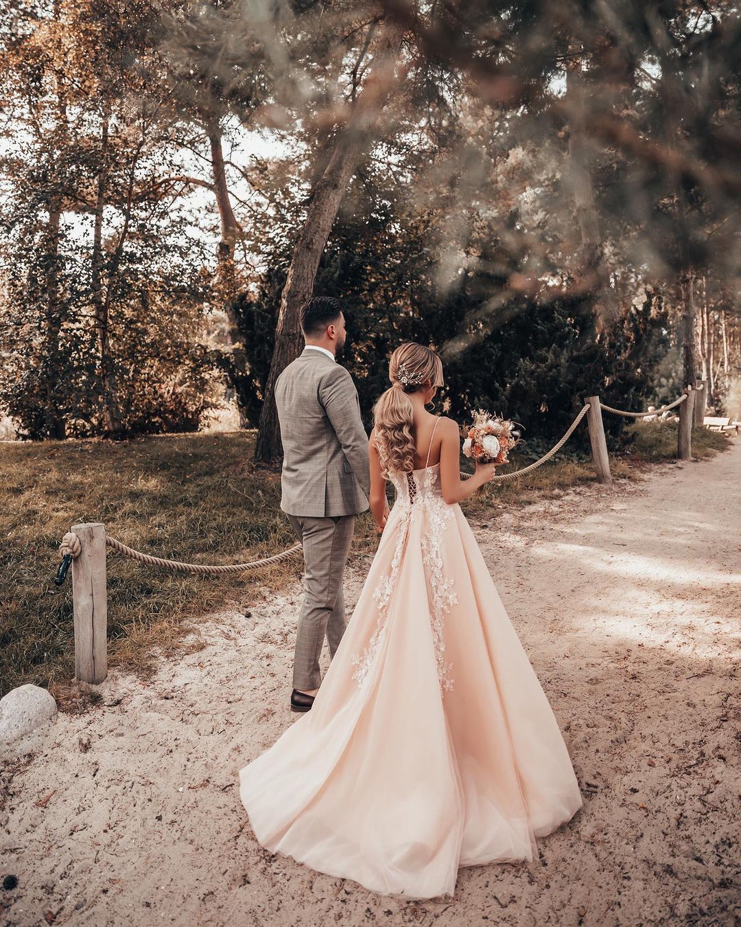 Schlichtes Brautkleider Blush Pink | Hochzeitskleider Mit Spitze
