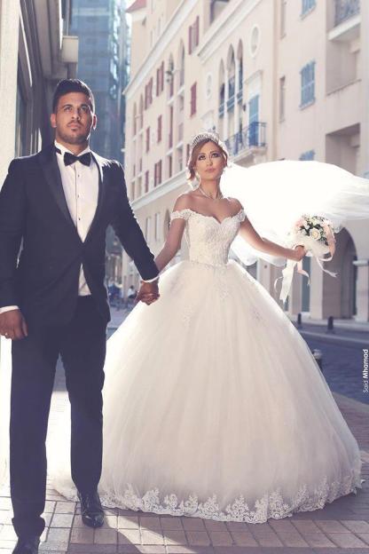 Prinzessin Brautkleider Weiß Spitze Tüll Schleppe Brautmoden Hochzeitskleider