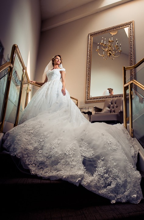 Elegante A Line Brautkleider Weiß Spitze Hochzeitskleider Online Kaufen