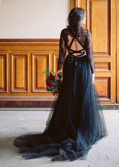 Schlichte Brautkleid Schwarz mit Ärmel | Hochzeitskleider mit Spitze