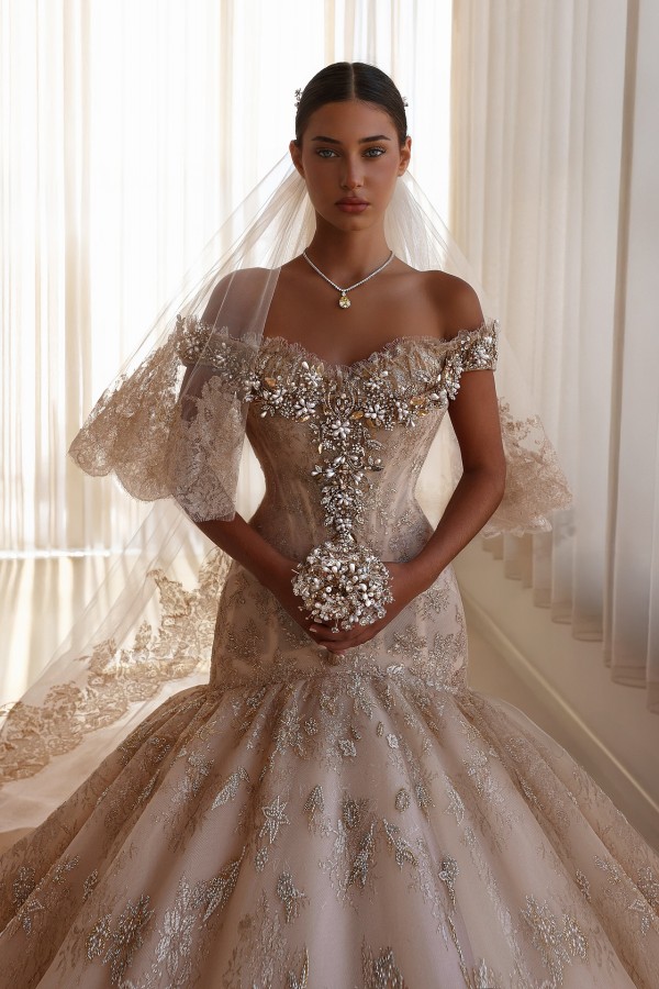 Extravagante Hochzeitskleider Spitze Meerjungfrau Stil Brautkleider Mit Glitzer-babyonlinedressde