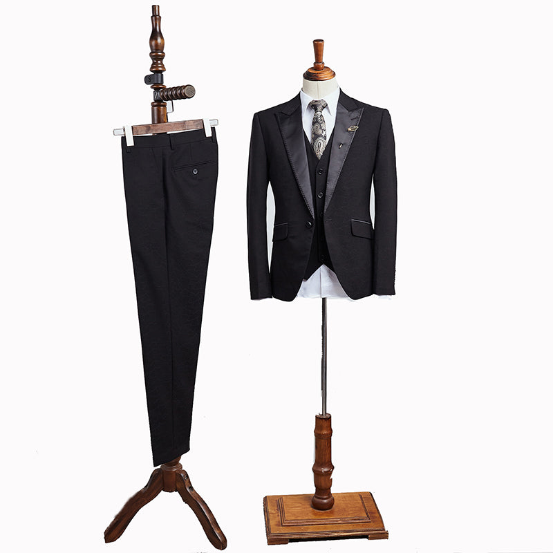 Calvin Traditional All Black 3 Pieces Peaked Lapel Business Suit For Men-babyonlinedressde