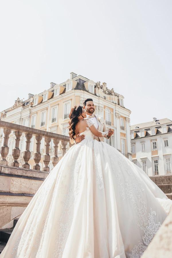 Prinzessin Hochzeitskleid mit Spitze | Brautkleider mit Ärmel
