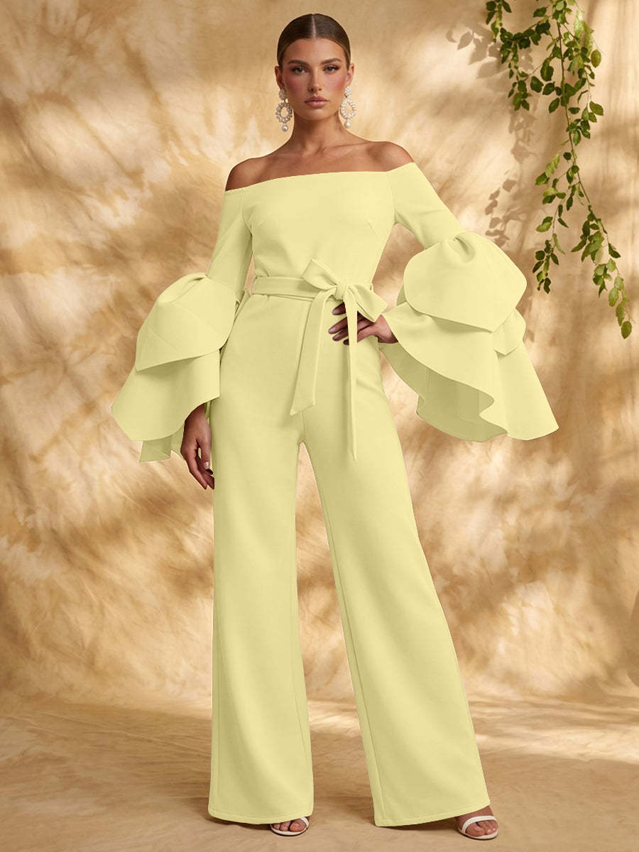 Hellgelber Satin-Kee1160944 Yellow Jumpsuit mit schulterfreiem Ausschnitt, Vorderansicht