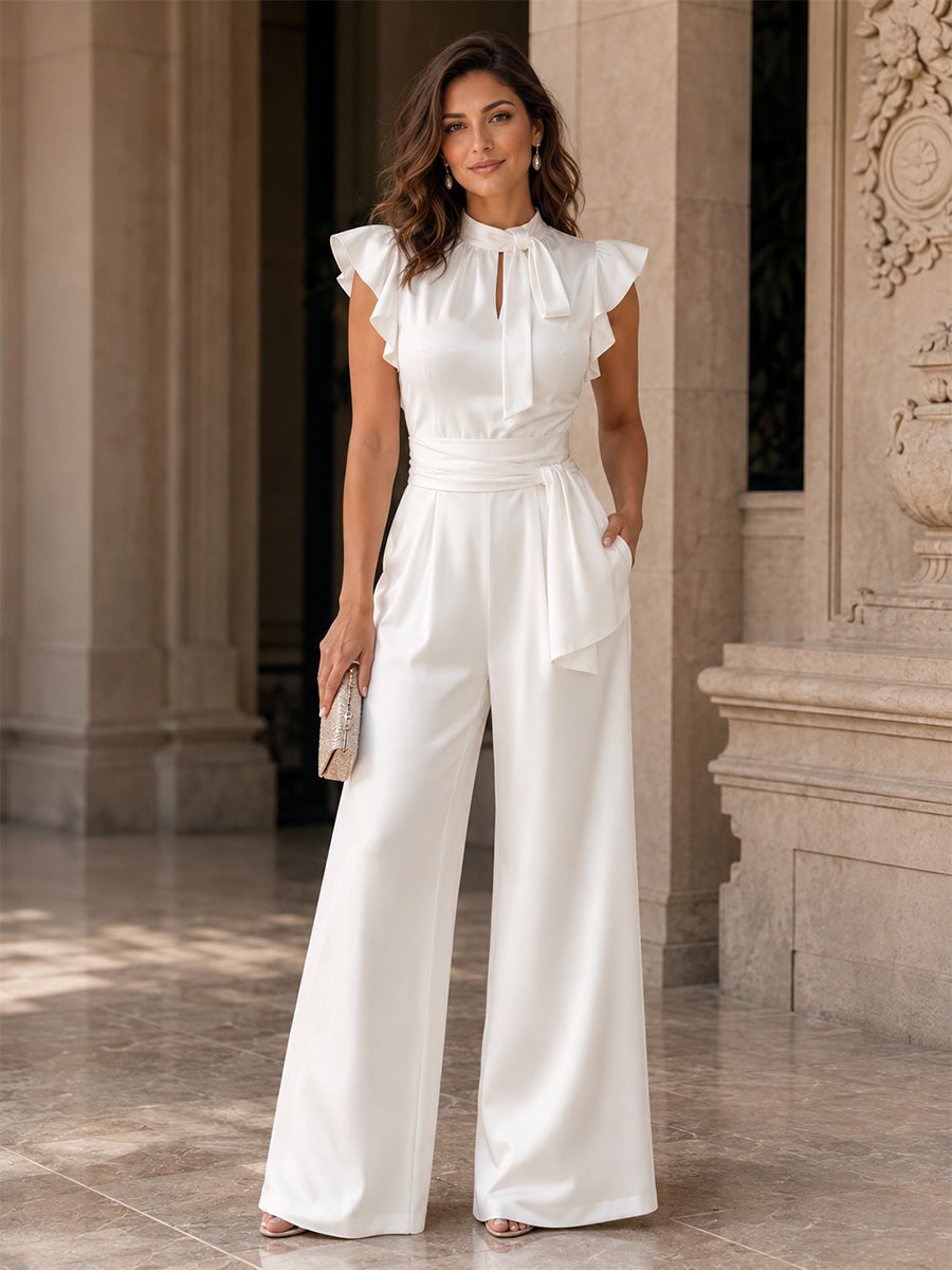 Weißer Satin-White Jumpsuit mit Rundhalsausschnitt und Schleife, Frontansicht