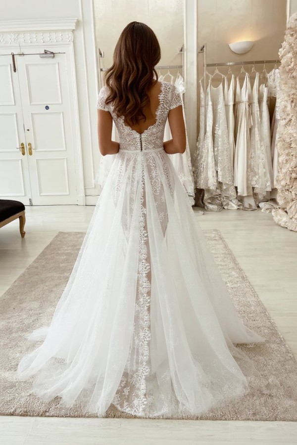 Wunderschöne Brautkleider mit Ärmel | Hochzeitskleider Günstig Online