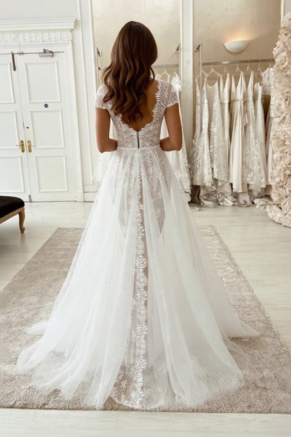 Wunderschöne Brautkleider mit Ärmel | Hochzeitskleider Günstig Online