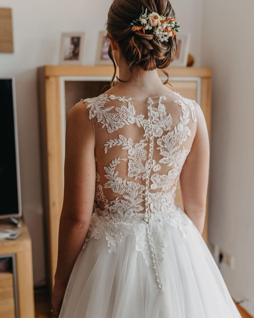 Schlichtes Hochzeitskleid A Linie | Brautkleider mit Spitze