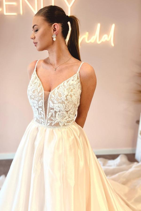 Elegante Brautkleider A Linie | Hochzeitskleider mit Spitze
