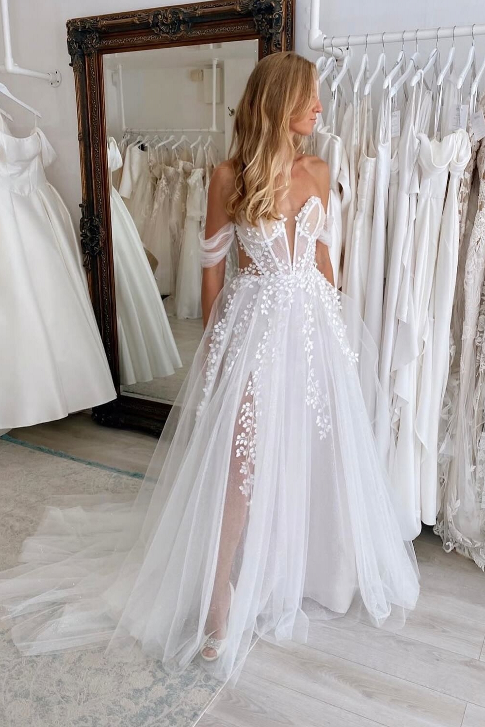 Schlichte Hochzeitskleider A Linie Boho Brautkleider Tüll mit Spitze