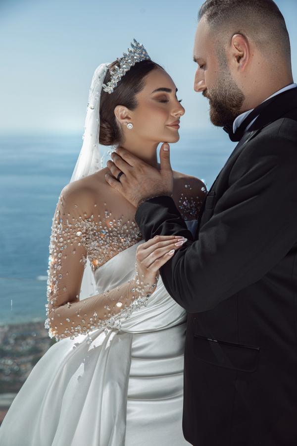 Designer Hochzeitskleider A Linie Satin Brautkleid mit Ärmel-babyonlinedressde