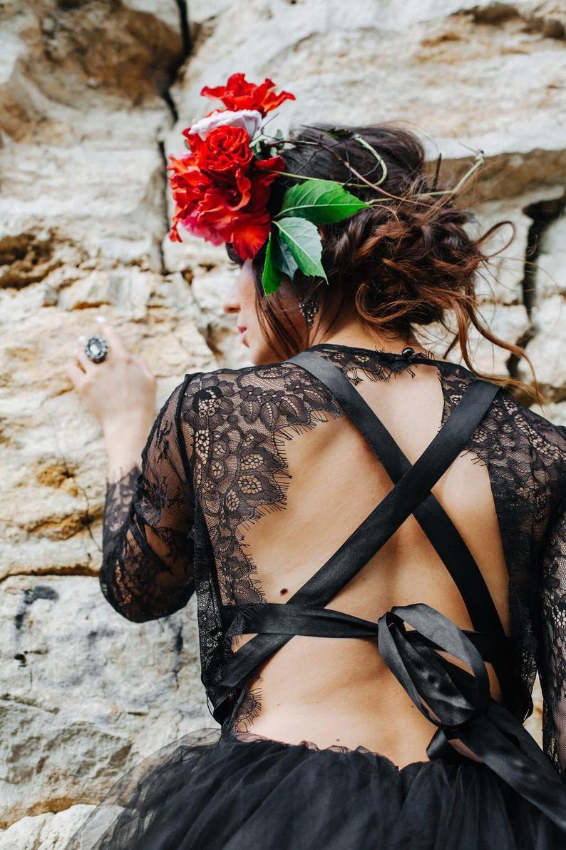 Schlichte Brautkleid Schwarz mit Ärmel | Hochzeitskleider mit Spitze