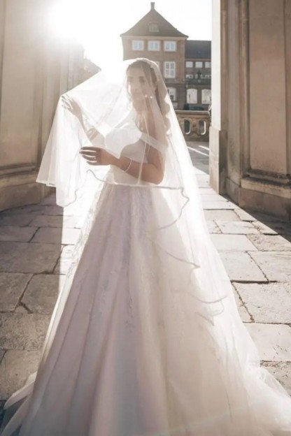Designer Brautkleider A Linie | Hochzeitskleider mit Spitze Günstig