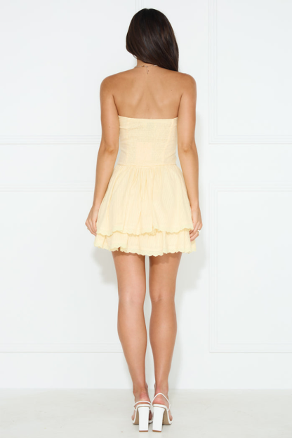Lace Trim Strapless Cinch Waist Tiered Hem Mini Dresses-Yellow