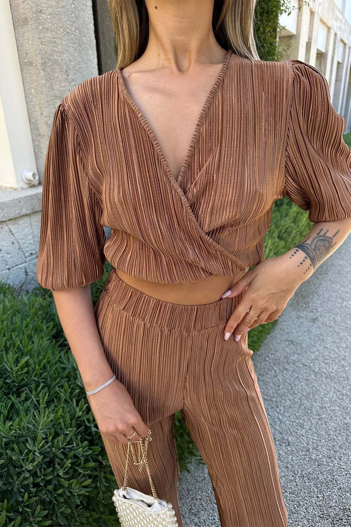 Haif Puffy Sleeve V Neck Tied Up Crop Top Straight Leg Pants Pleated Slim Matching Sets