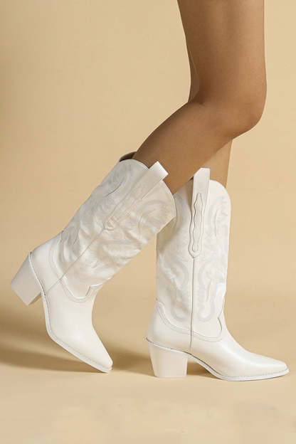 White Pointy Toe Quilted Pattern PU Leather Boots