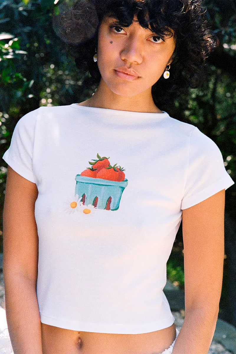 Strawberries Print Short Sleeve Casual Crop T-shirt-White