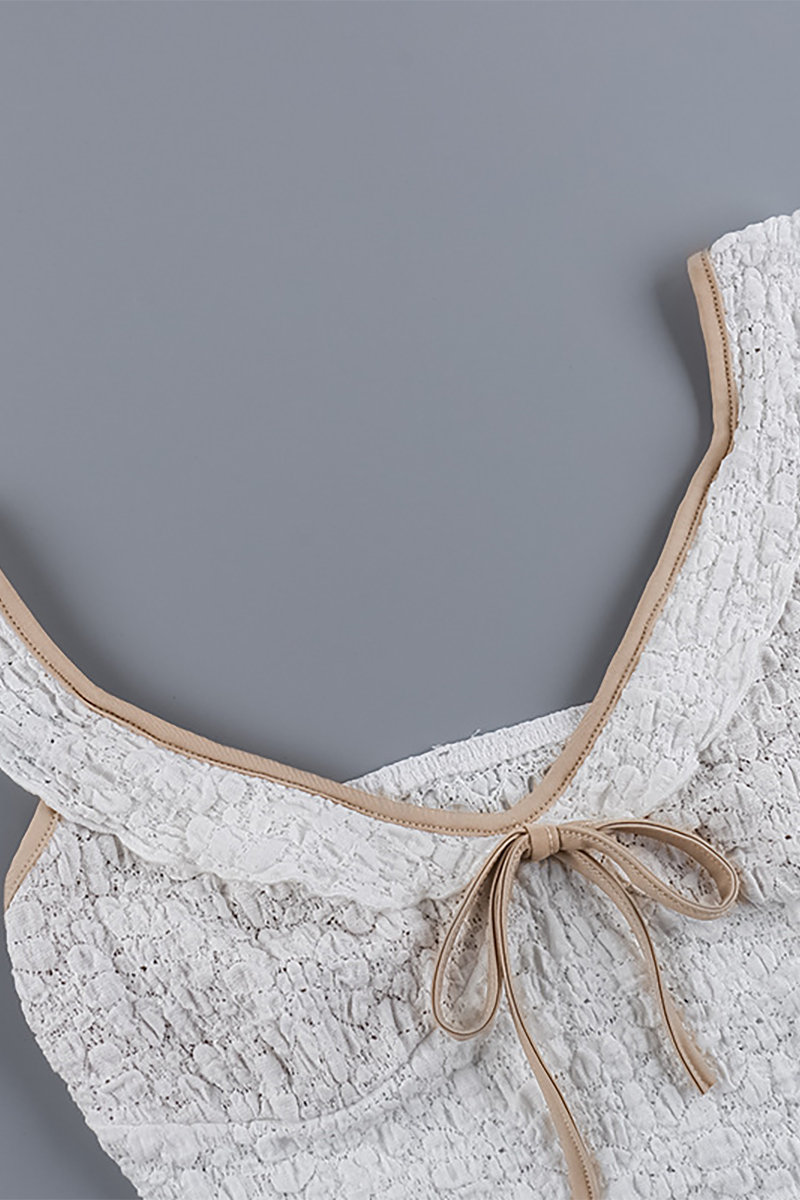 V Neck Contrast Binding Tie Up Textured Lace Sleeveless Crop Top-White
