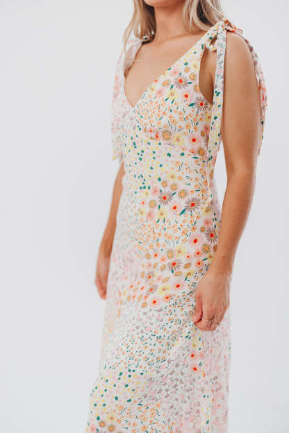 Floral Print V Neck Tied Up Sleeveless Midi Dresses-Beige Pre Order