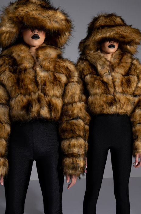 Women Comfort Faux Fur jacket Stylish Winter Look Outerwear