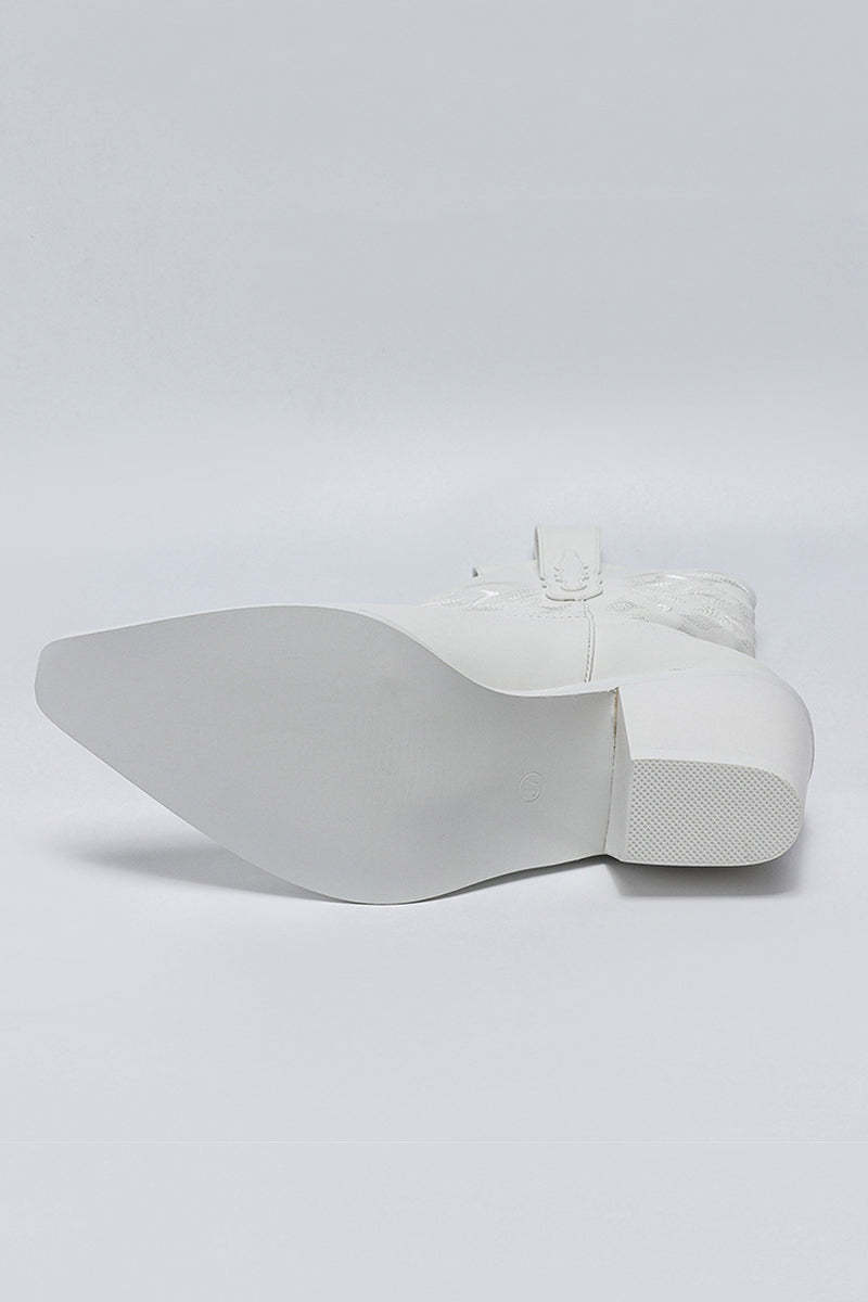 White Pointy Toe Quilted Pattern PU Leather Boots