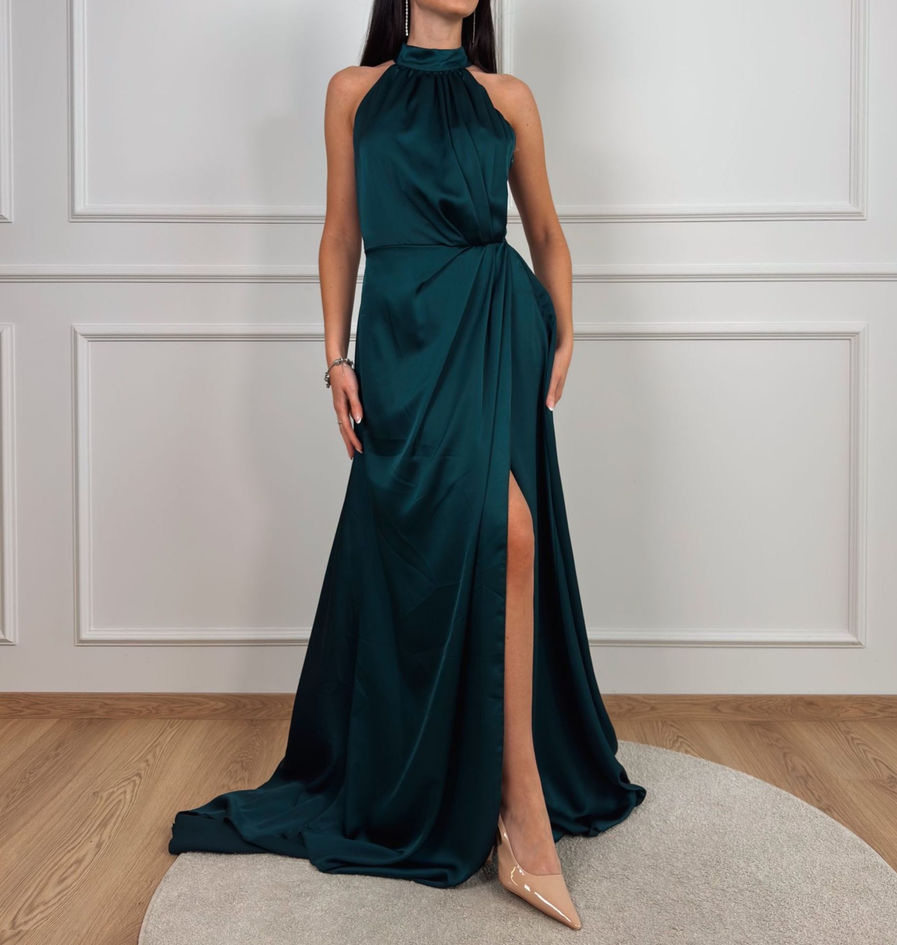 [Copy]Beige One-Shoulder Midi Dress with Back Slit & Bodycon Silhouette