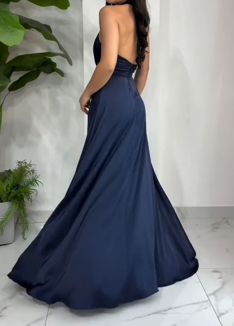 [Copy]Satin one-shoulder maxi dress with beaded trim and a high slit