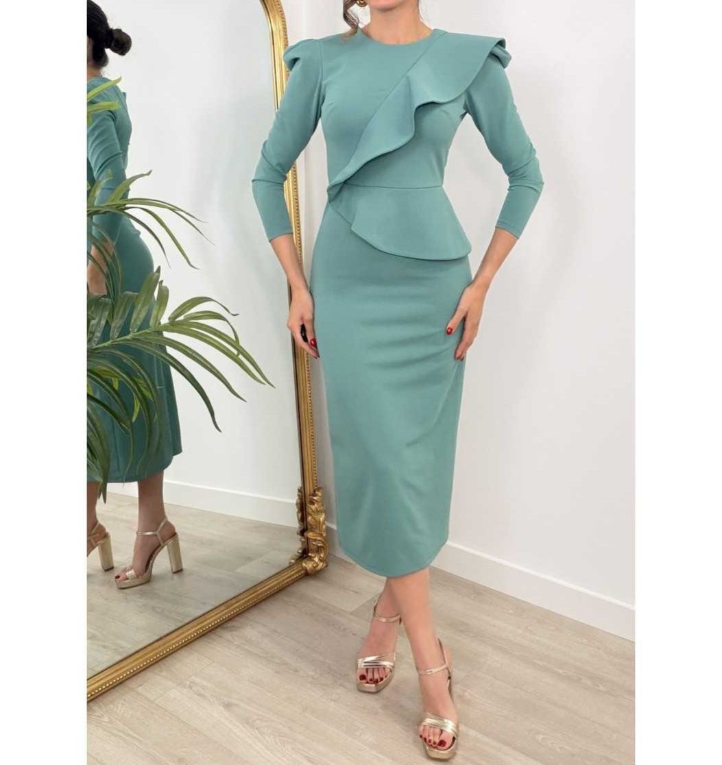 [Copy]Emerald Green Jacquard Midi Dress with Puffed Sleeves & Front Slit