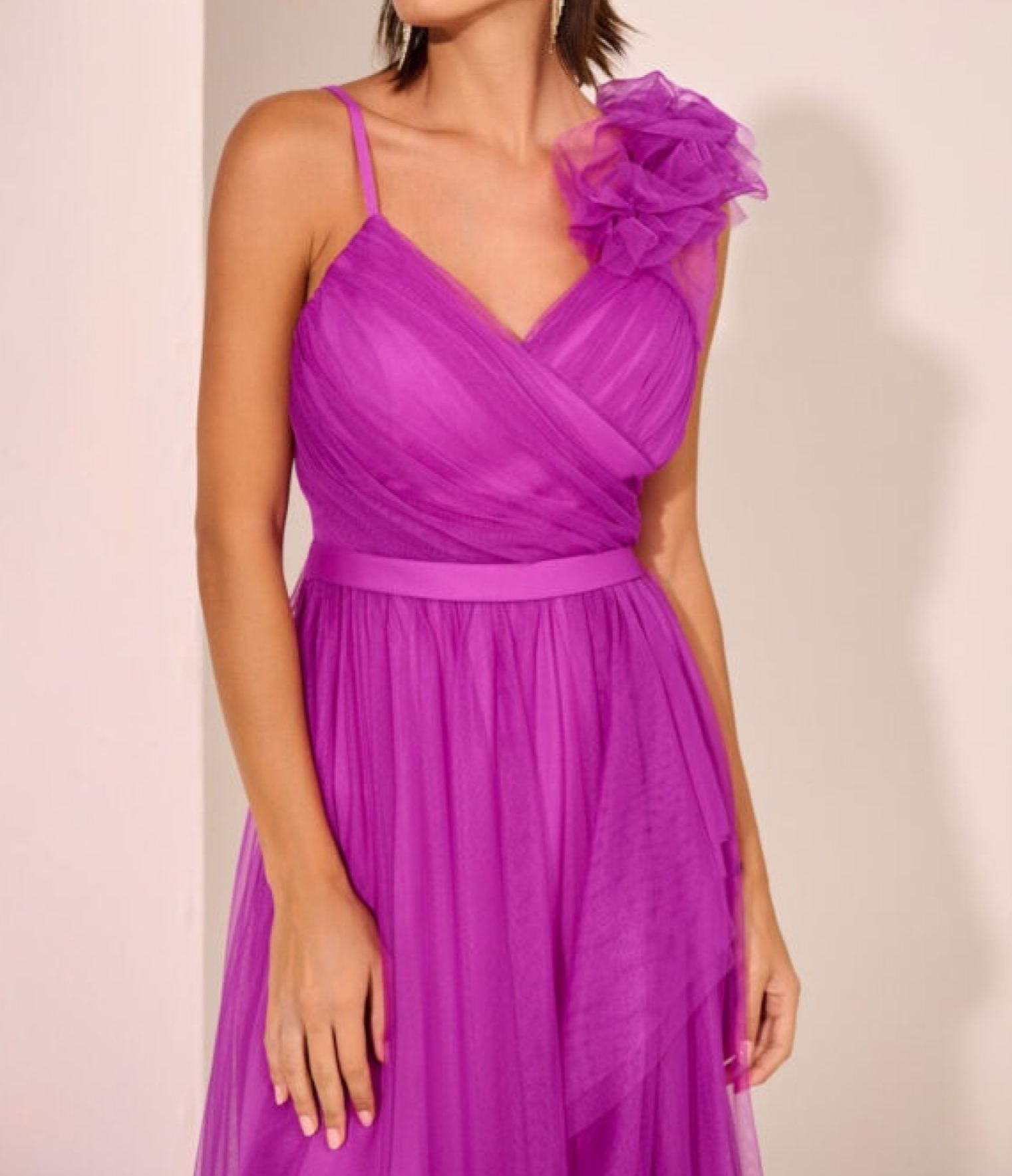 [Copy]Burgundy Red Off-the-Shoulder Maxi Dress with 3D Ruffle Neck & Pleated Skirt