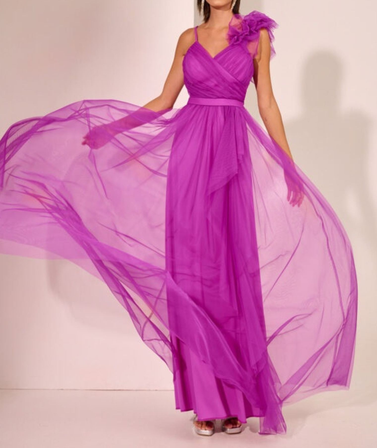 [Copy]Burgundy Red Off-the-Shoulder Maxi Dress with 3D Ruffle Neck & Pleated Skirt