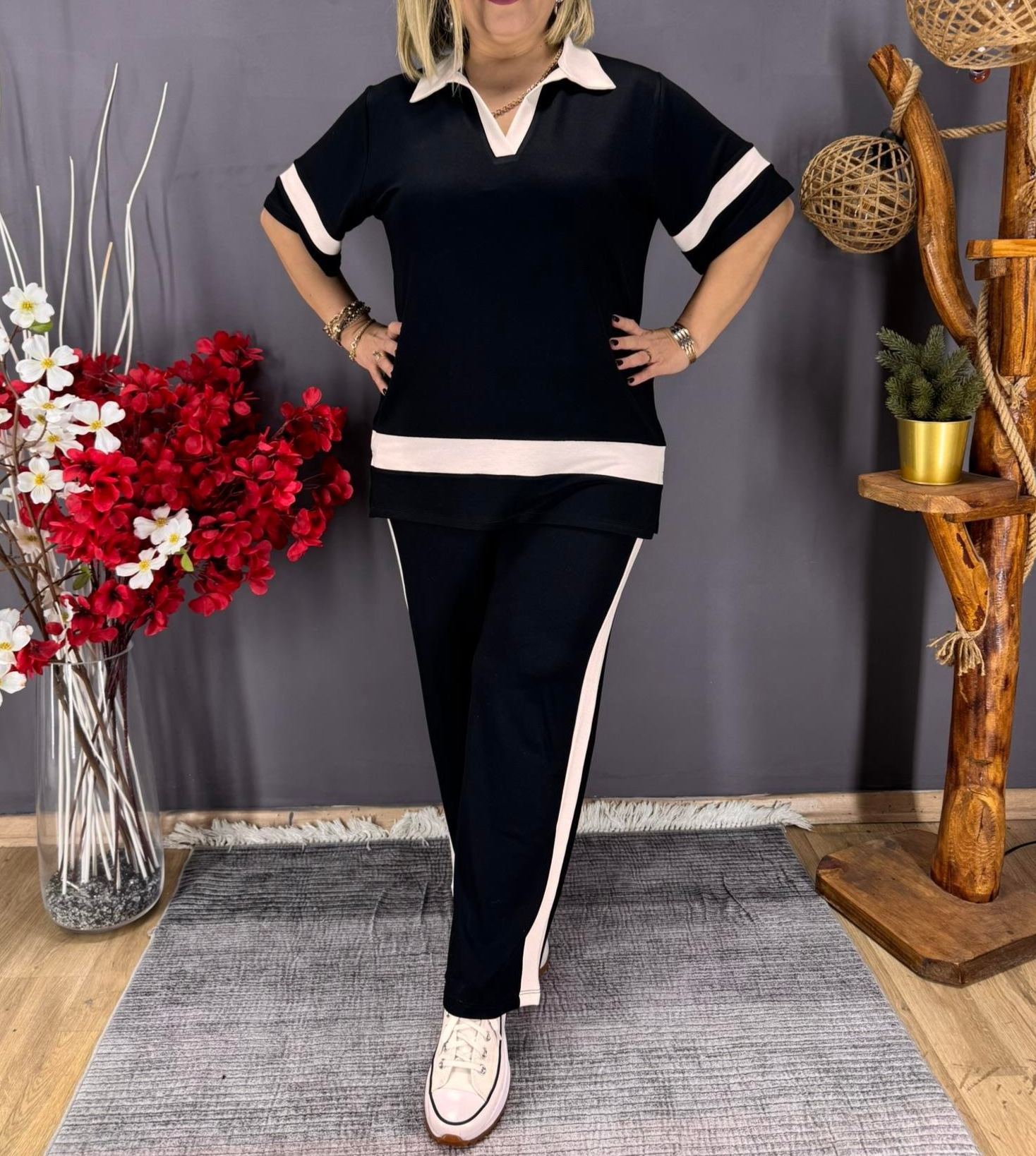 [Copy]Chocolate Brown Mesh Overlay Maxi Dress with V-Neck & Ruched Waist