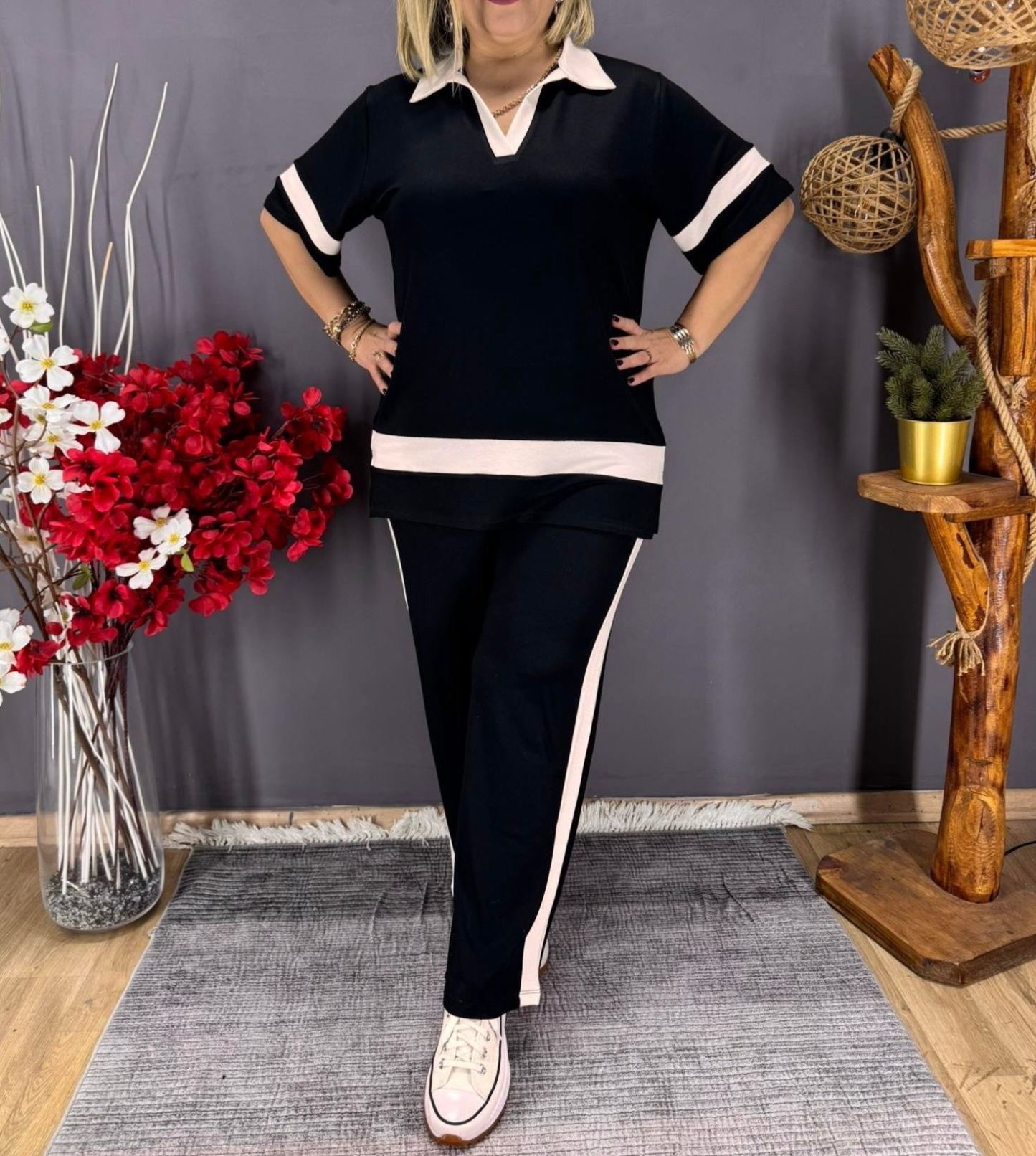 [Copy]Chocolate Brown Mesh Overlay Maxi Dress with V-Neck & Ruched Waist