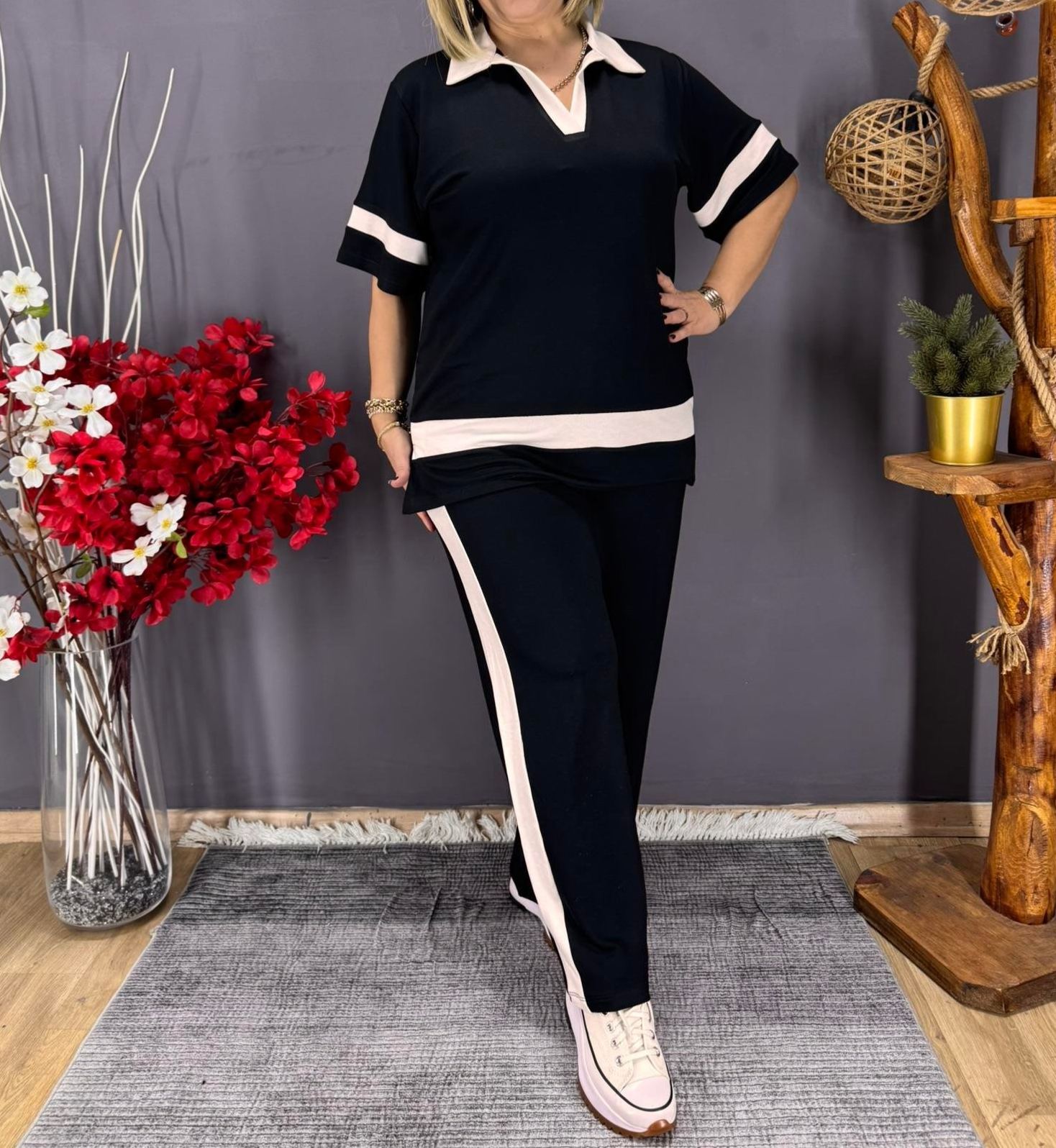 [Copy]Chocolate Brown Mesh Overlay Maxi Dress with V-Neck & Ruched Waist