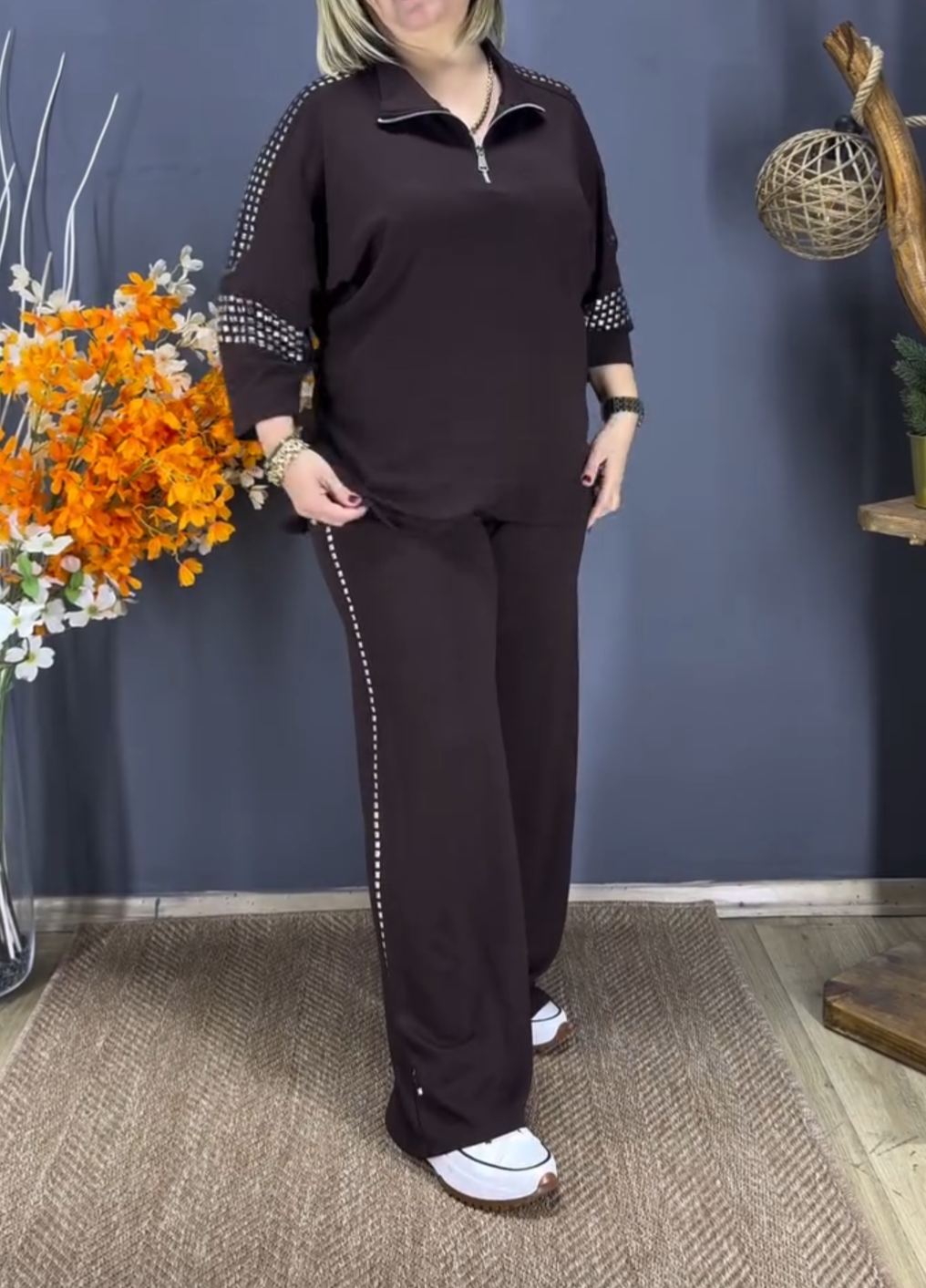 [Copy]Plus Size Brown Rhinestone Starburst Two-Piece Loungewear Set